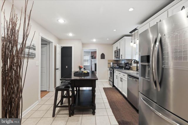 1282 WINCHESTER DR, Lancaster, PA 17601