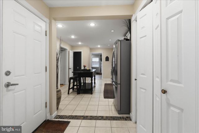 1282 WINCHESTER DR, Lancaster, PA 17601