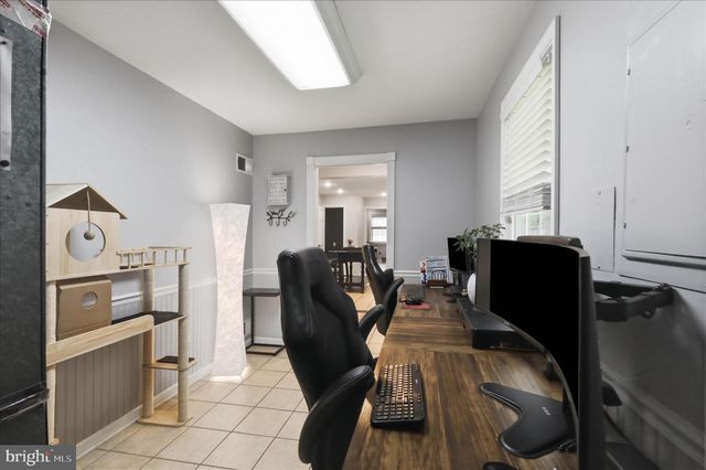 1282 WINCHESTER DR, Lancaster, PA 17601