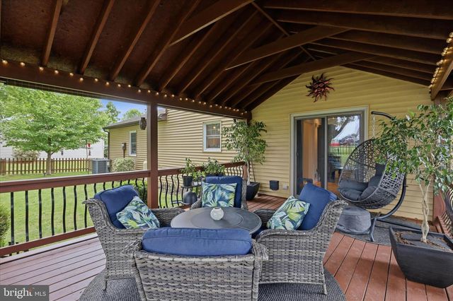 1282 WINCHESTER DR, Lancaster, PA 17601