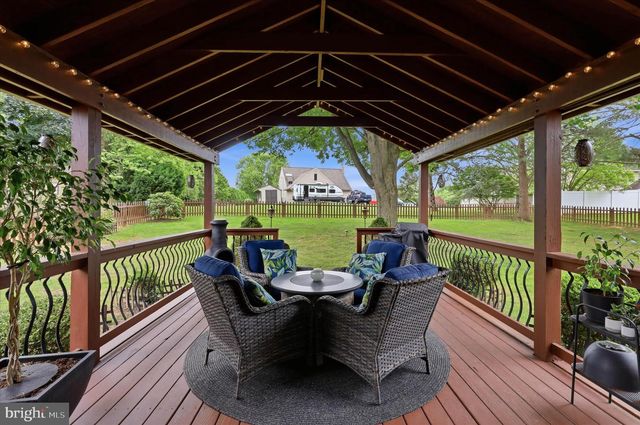 1282 WINCHESTER DR, Lancaster, PA 17601