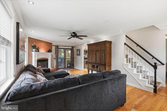 1282 WINCHESTER DR, Lancaster, PA 17601
