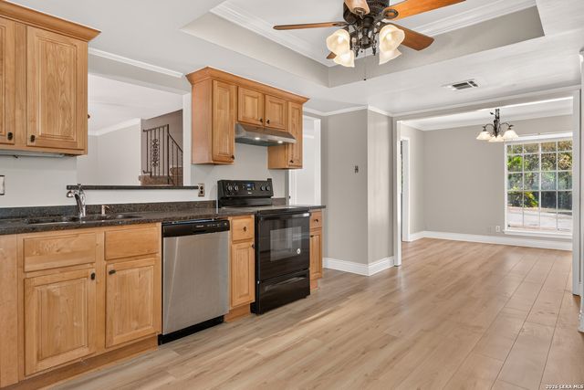 5411 TIMBER POST ST, San Antonio, TX 78250
