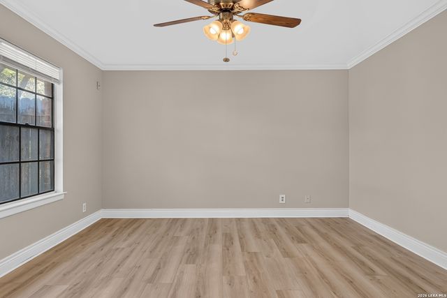 5411 TIMBER POST ST, San Antonio, TX 78250