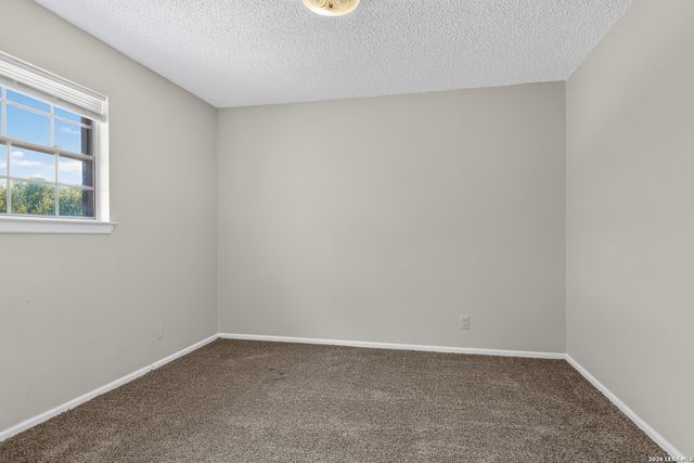 5411 TIMBER POST ST, San Antonio, TX 78250
