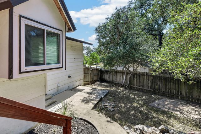 5411 TIMBER POST ST, San Antonio, TX 78250