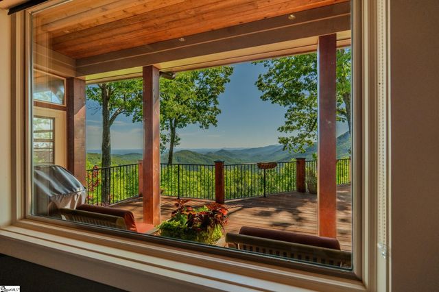 43 High Laurel Way, Travelers Rest, SC 29690