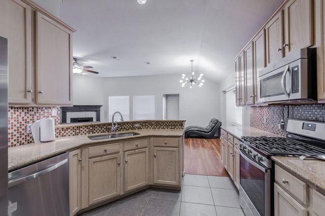 1604 Oak Brook Lane, Allen, TX 75002