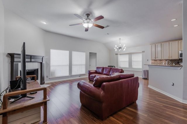 1604 Oak Brook Lane, Allen, TX 75002