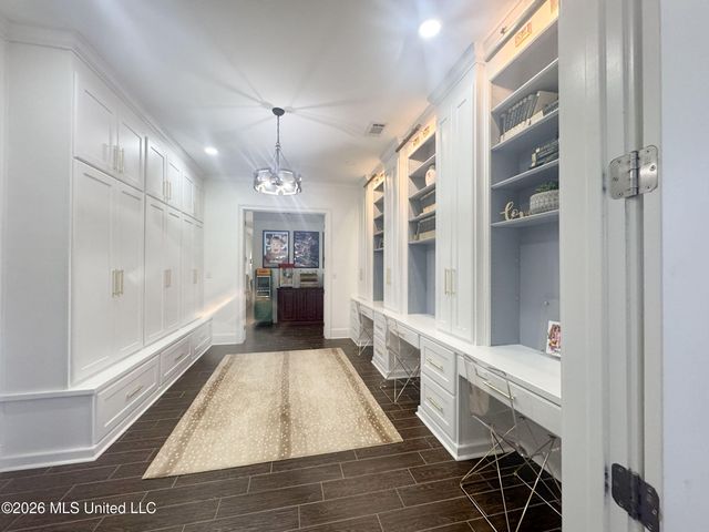 23057 Ms-6, Batesville, MS 38606