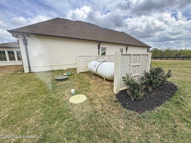 23057 Ms-6, Batesville, MS 38606