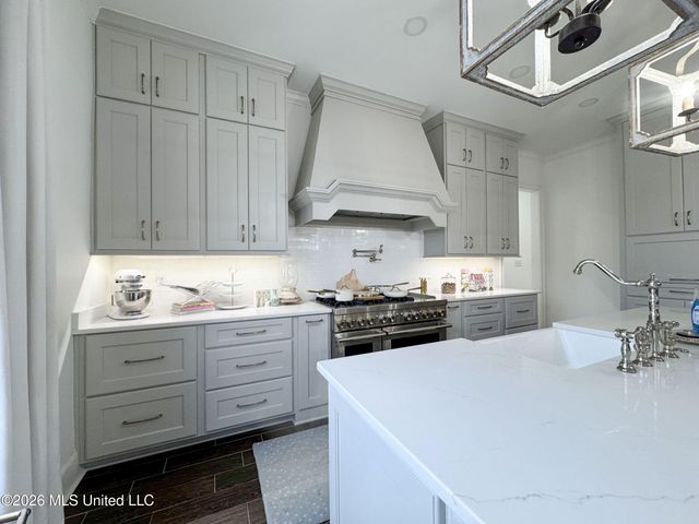 23057 Ms-6, Batesville, MS 38606