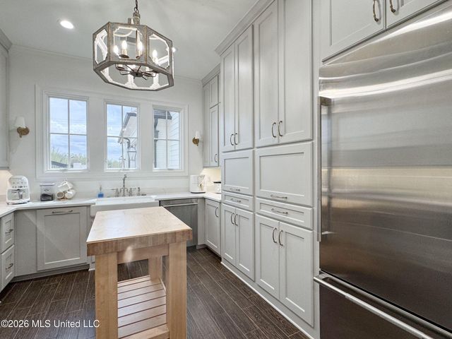 23057 Ms-6, Batesville, MS 38606