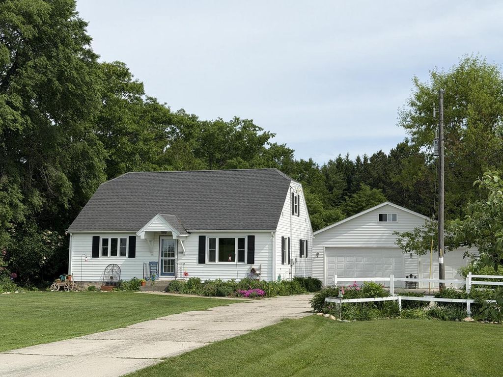 2032 County Highway VV, Two Rivers, WI 54241