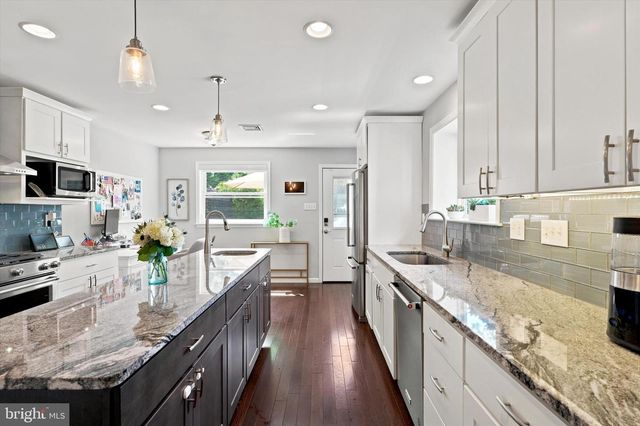 713 PRESTON AVE, Bryn Mawr, PA 19010