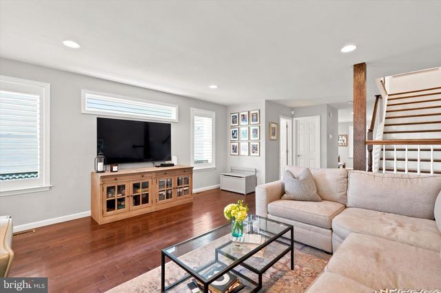 713 PRESTON AVE, Bryn Mawr, PA 19010