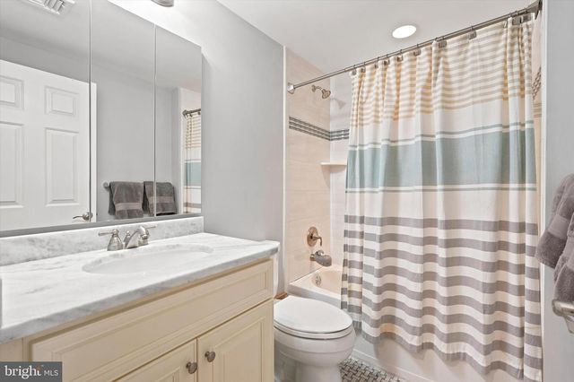 713 PRESTON AVE, Bryn Mawr, PA 19010