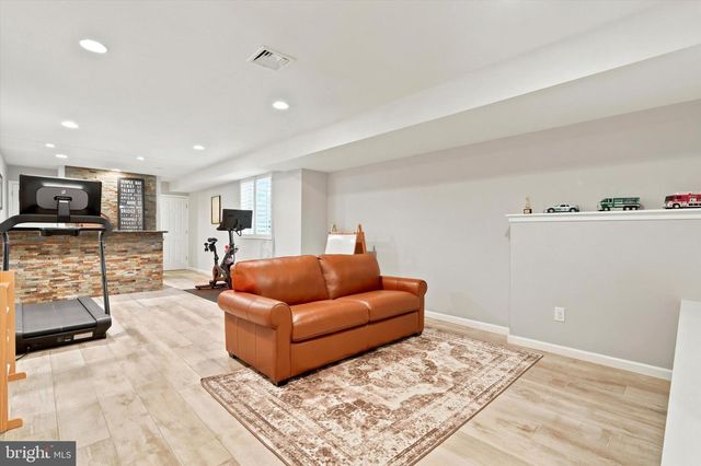 713 PRESTON AVE, Bryn Mawr, PA 19010