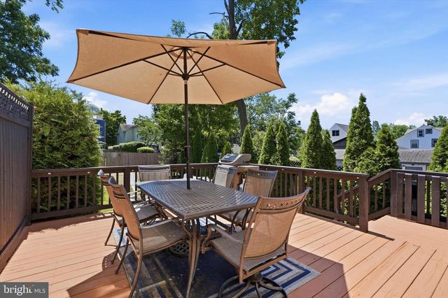 713 PRESTON AVE, Bryn Mawr, PA 19010