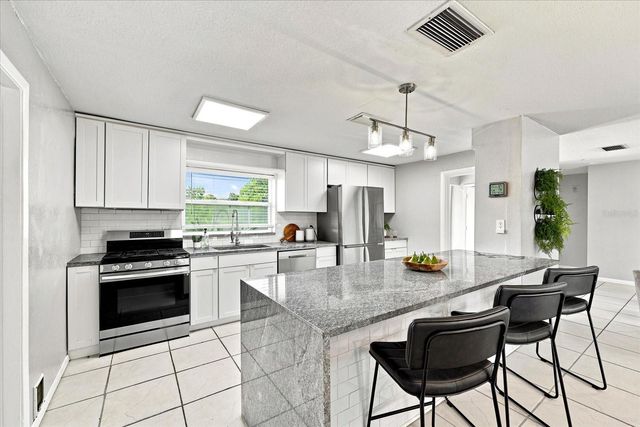 1354 62ND AVENUE S, St Petersburg, FL 33705
