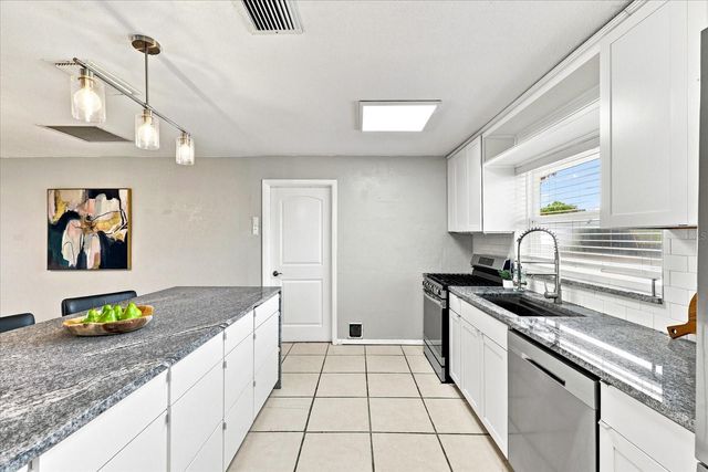 1354 62ND AVENUE S, St Petersburg, FL 33705