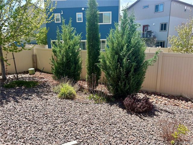 6706 Golden Briar Lane, Colorado Springs, CO 80927