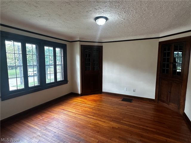 3533 Cedarbrook Road, University Heights, OH 44118