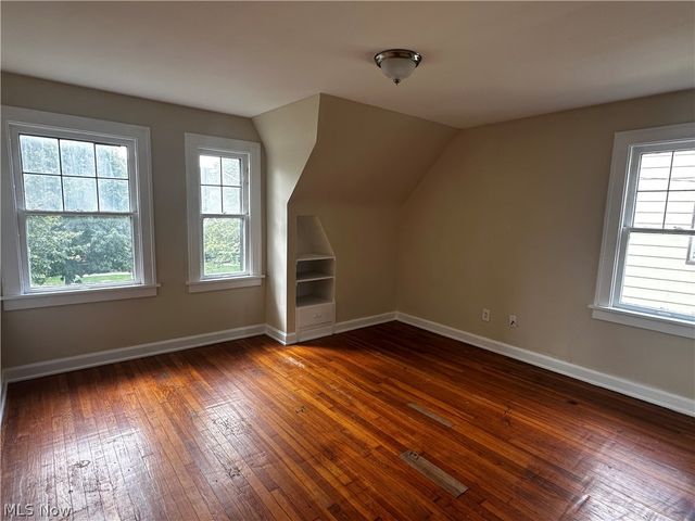 3533 Cedarbrook Road, University Heights, OH 44118