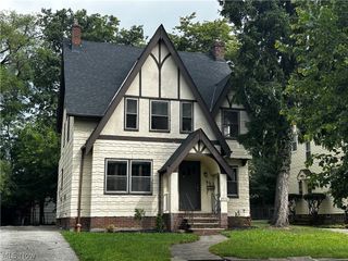 3533 Cedarbrook Road, University Heights, OH 44118