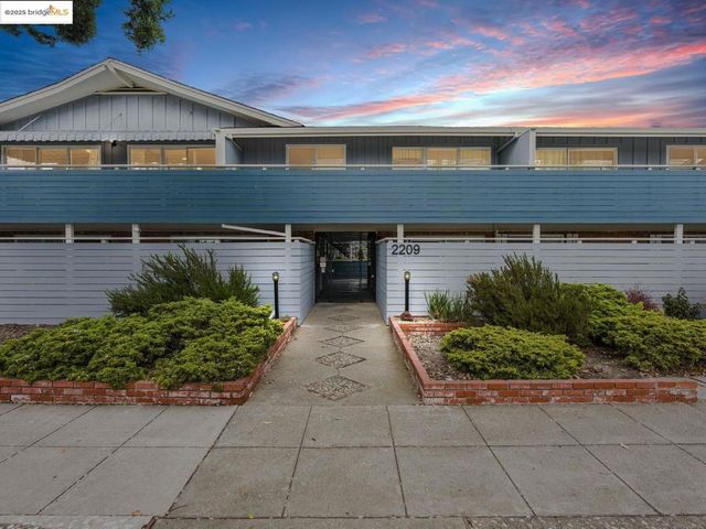 2209 Otis Dr L, Alameda, CA 94501