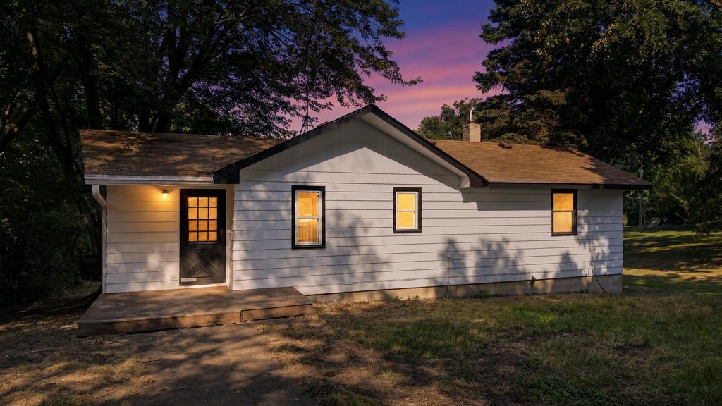 49146 Amble Avenue, Stanchfield, MN 55080 — exterior