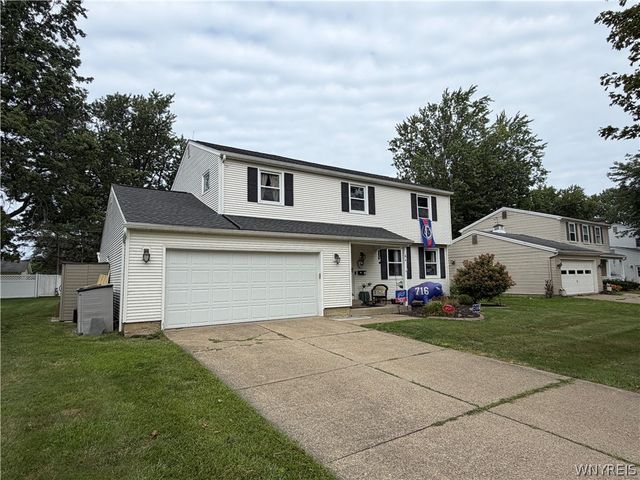 64 Meadow Run, Hamburg, NY 14075