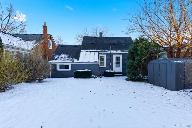 21625 Trombly Street, St. Clair Shores, MI 48080