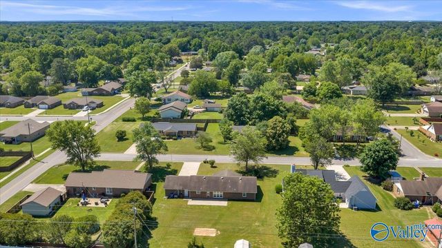 404 Crutcher Circle, Athens, AL 35611
