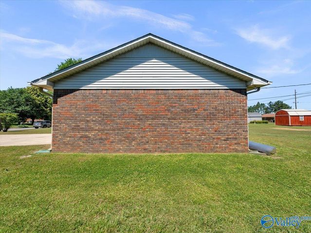 404 Crutcher Circle, Athens, AL 35611