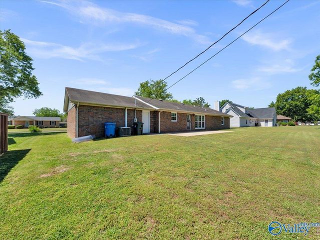 404 Crutcher Circle, Athens, AL 35611