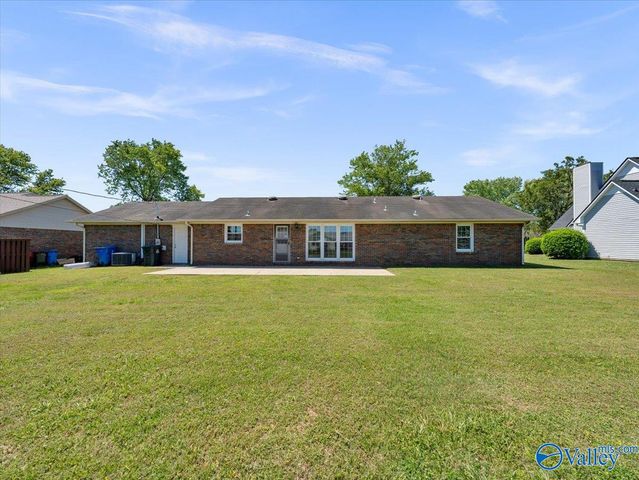 404 Crutcher Circle, Athens, AL 35611