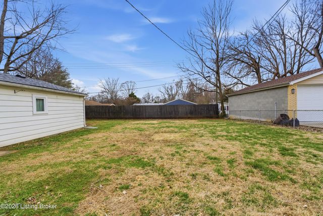 1904 Wickham Way, Louisville, KY 40223