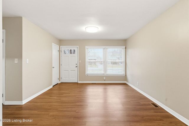 1904 Wickham Way, Louisville, KY 40223