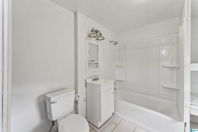 2205 35TH AVENUE N, Birmingham, AL 35207