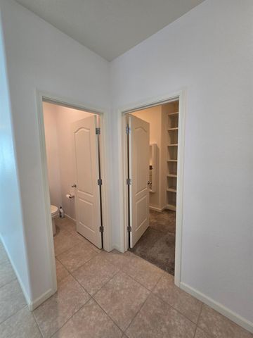 3257 Sunny Gate Ln, Folsom, CA 95630