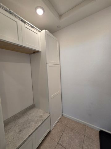 3257 Sunny Gate Ln, Folsom, CA 95630