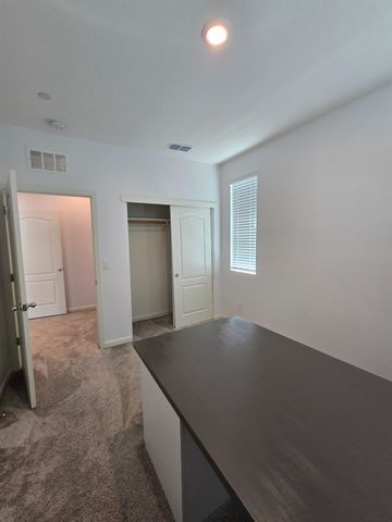 3257 Sunny Gate Ln, Folsom, CA 95630