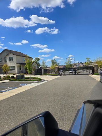 3257 Sunny Gate Ln, Folsom, CA 95630