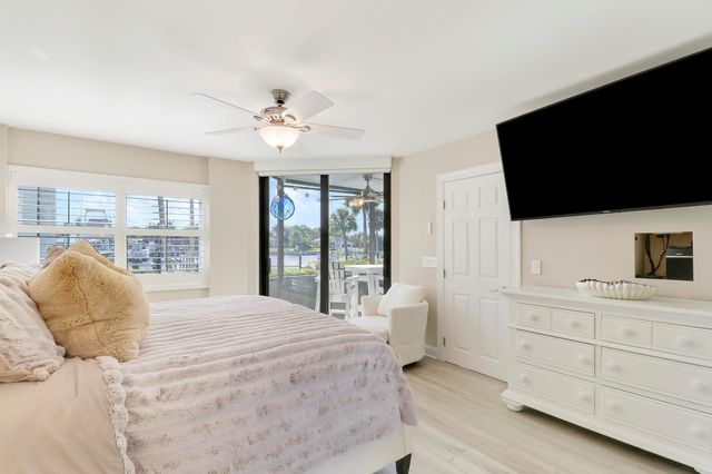 515 Bay Colony Drive N, Juno Beach, FL 33408