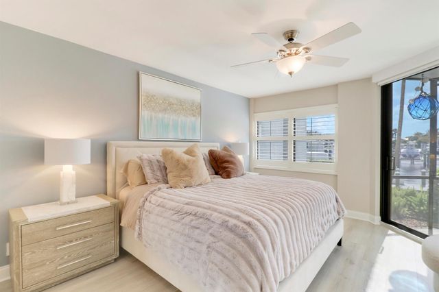 515 Bay Colony Drive N, Juno Beach, FL 33408