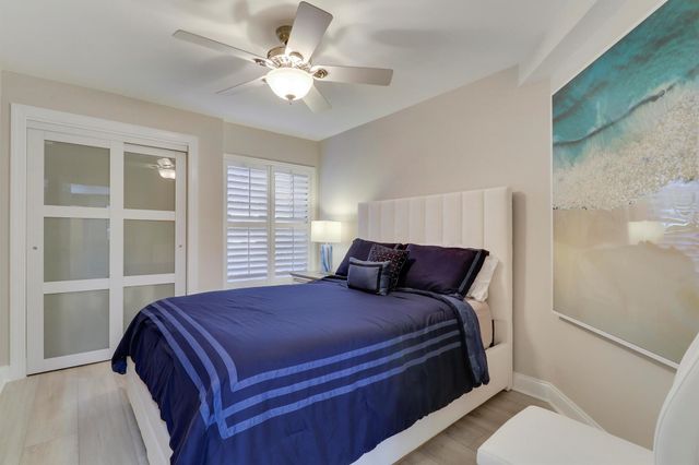 515 Bay Colony Drive N, Juno Beach, FL 33408