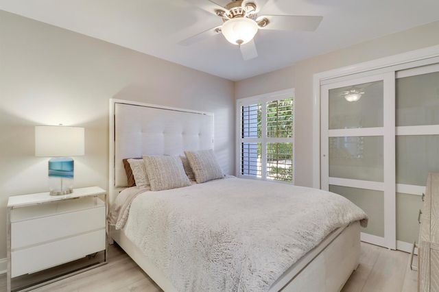 515 Bay Colony Drive N, Juno Beach, FL 33408