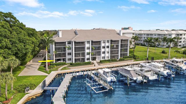 515 Bay Colony Drive N, Juno Beach, FL 33408