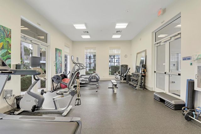 515 Bay Colony Drive N, Juno Beach, FL 33408